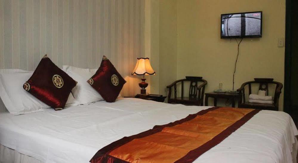 Oyo 376 A Dong Hotel Hanoï Extérieur photo