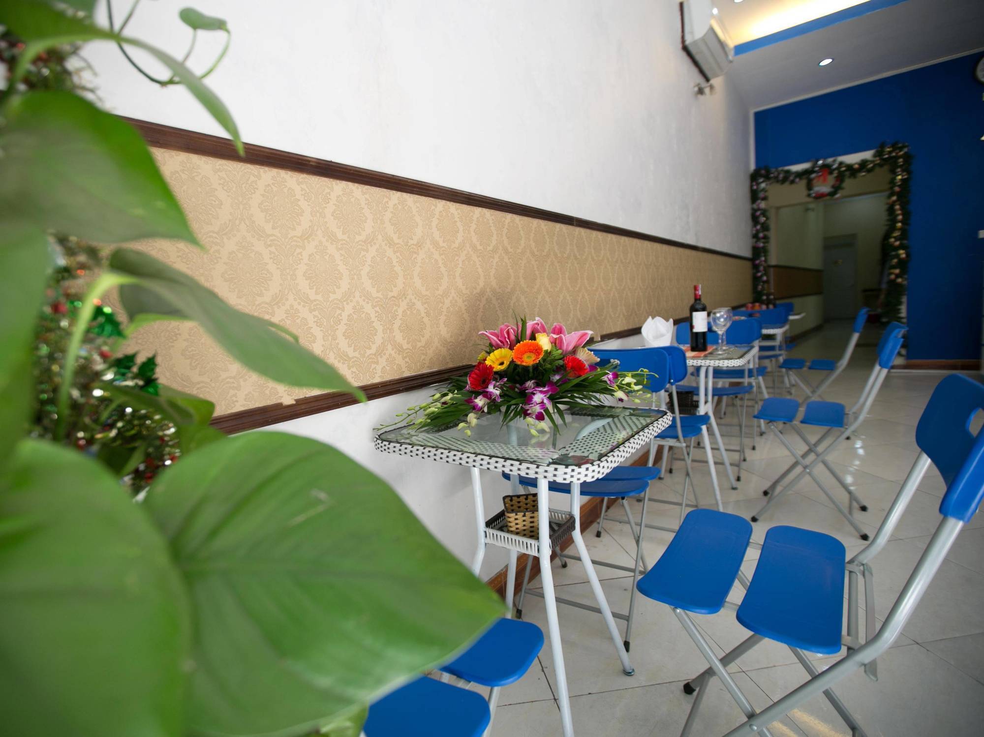 Oyo 376 A Dong Hotel Hanoï Extérieur photo